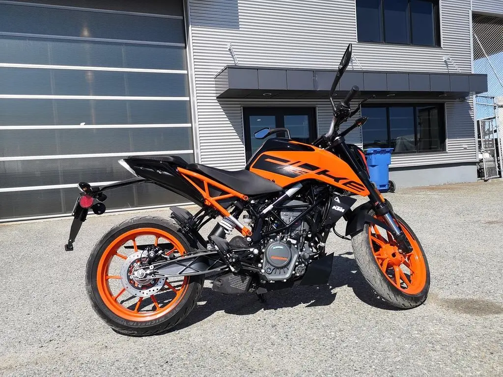 KTM 200 Duke 2022