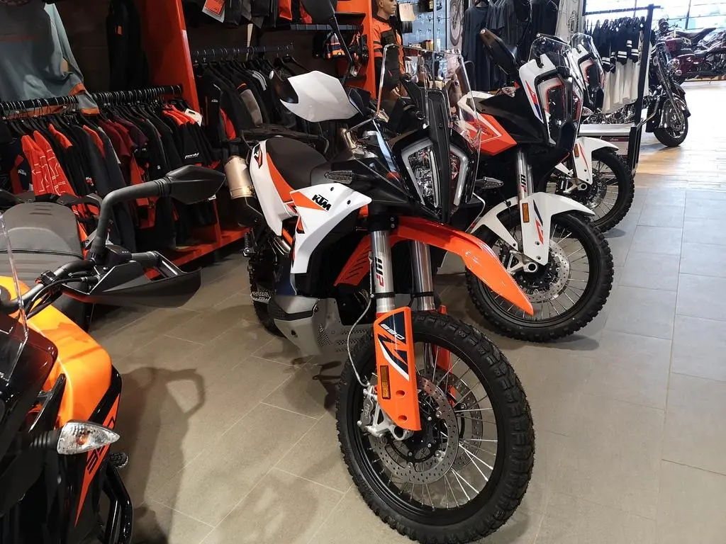 2024 KTM 890 Adventure R