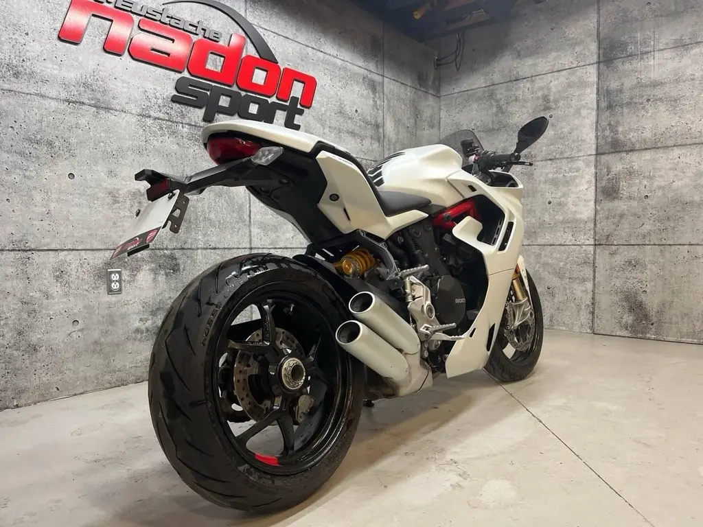 Ducati SUPERSPORT 950S BLANC 2021