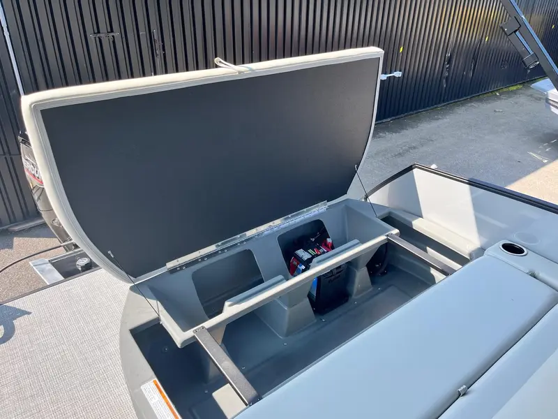 Sylvan Mirage 8520 CLZ Dh 2025