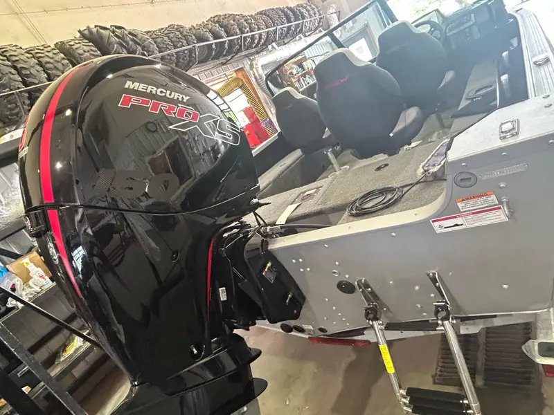 2024 Alumacraft Competitor 175