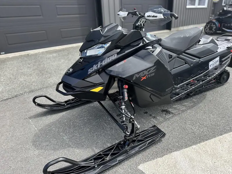 2022 Ski-Doo MXZ XRS 600R