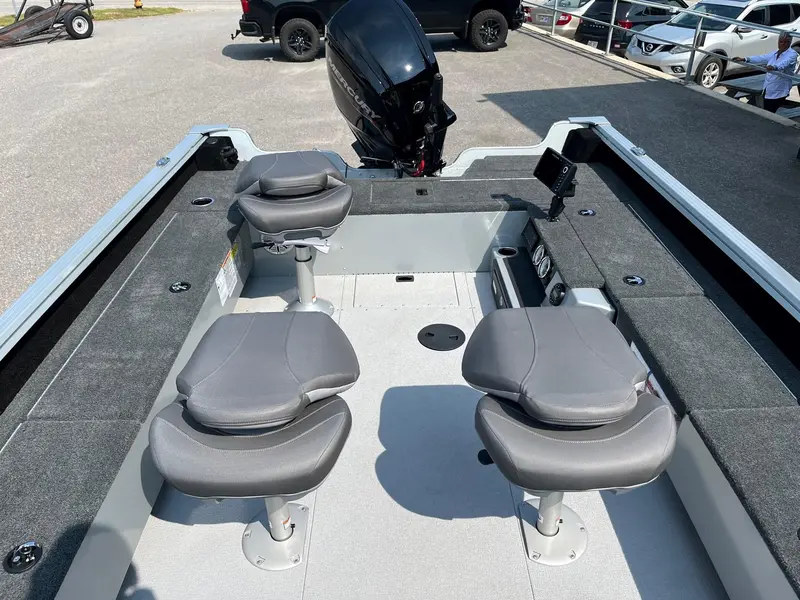 Smokercraft Adventurer 188T 2024