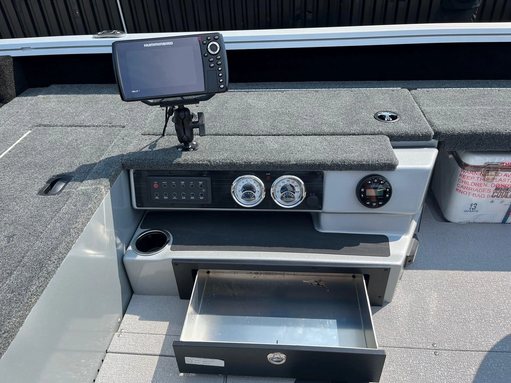 Smokercraft Adventurer 188t 2024 alt