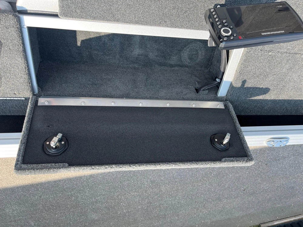 Smokercraft Adventurer 188t 2024 alt