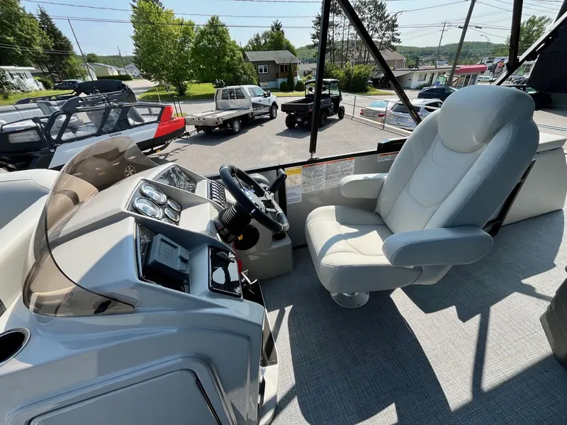 Sylvan Mirage 8520 CLZ Dh 2025