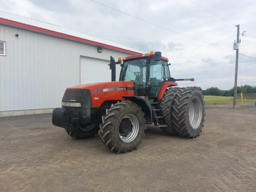 2002 Case IH MX 220 