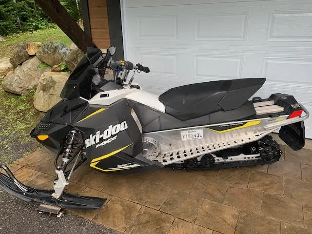 2020 Ski-Doo mxz 600 sport