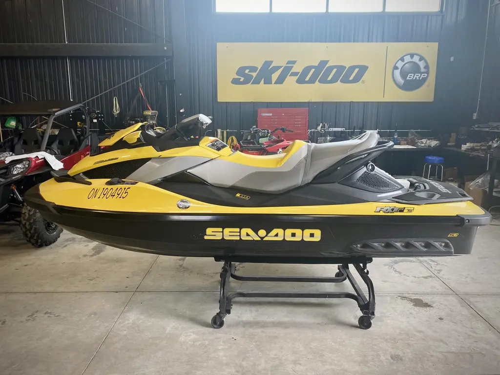 2009 Sea-Doo RXT-X 255 - iS