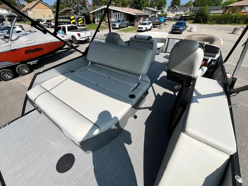 Sylvan Mirage 8520 CLZ Dh 2025