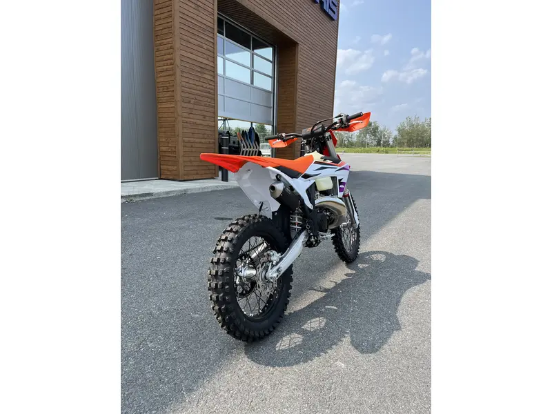 2024 KTM 250 XC thumbnail 5