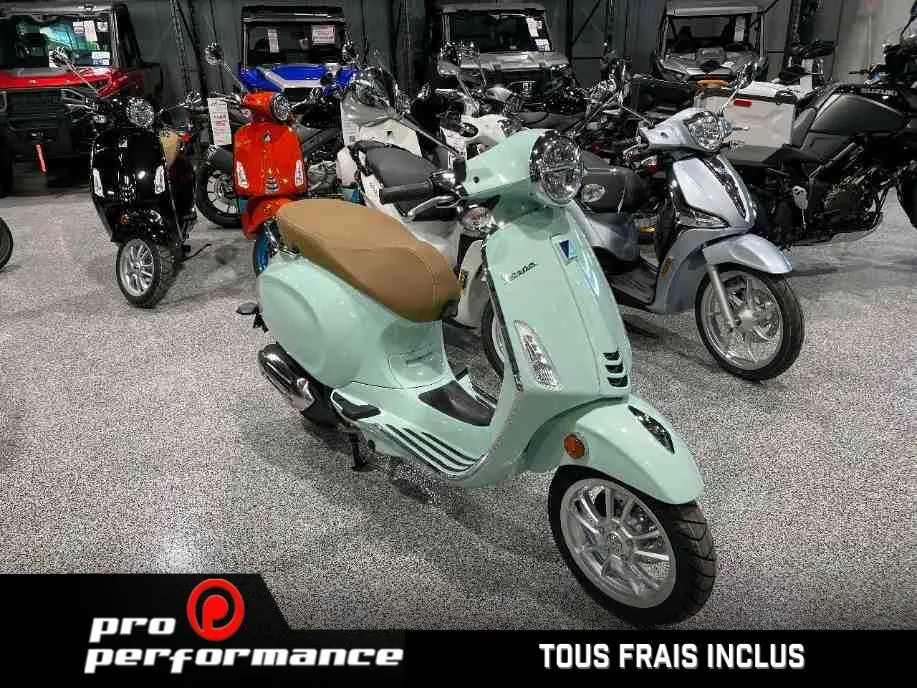 2023 Vespa Primavera 50 iGet