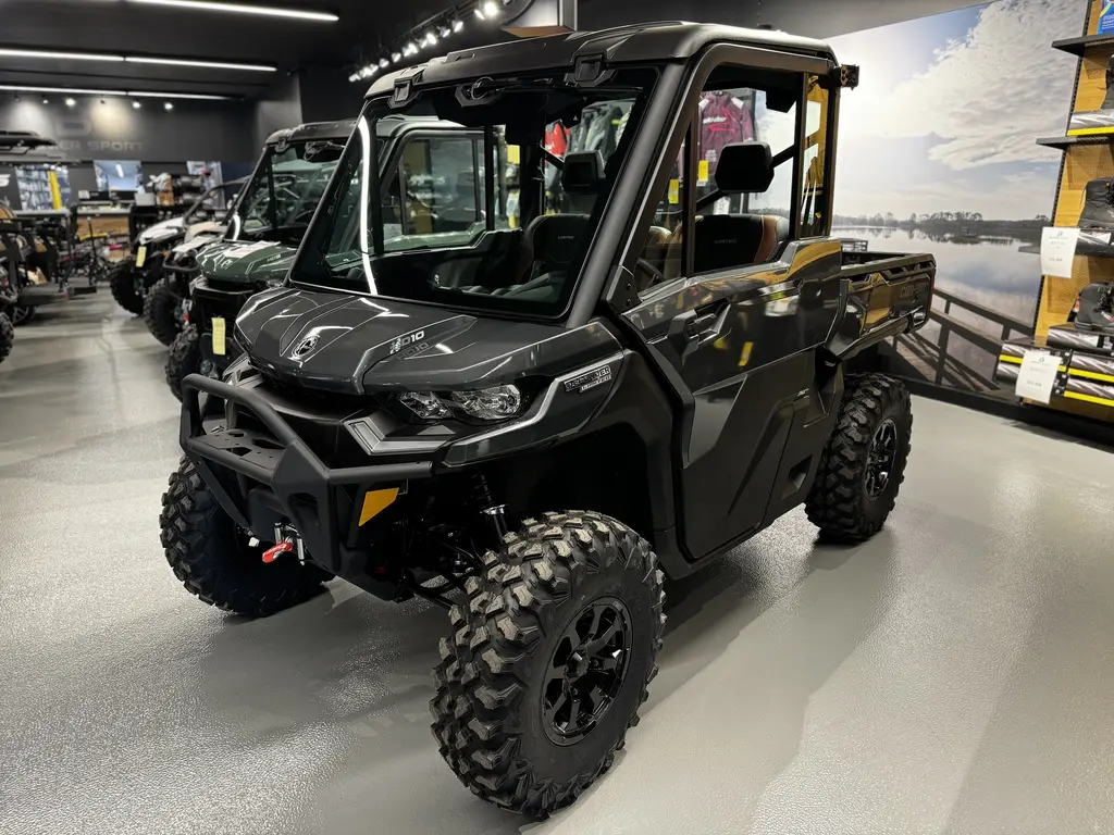 Can-Am VCC 2024 DEFENDER LIMITED HD10 (LTD CAB) 2024