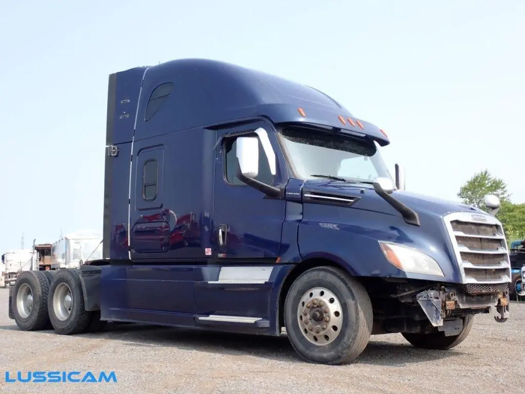 2019 Freightliner CASCADIA 