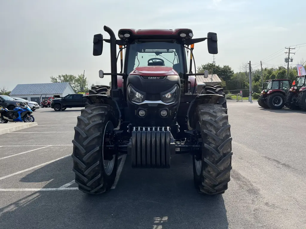 2023 Case IH Puma 185