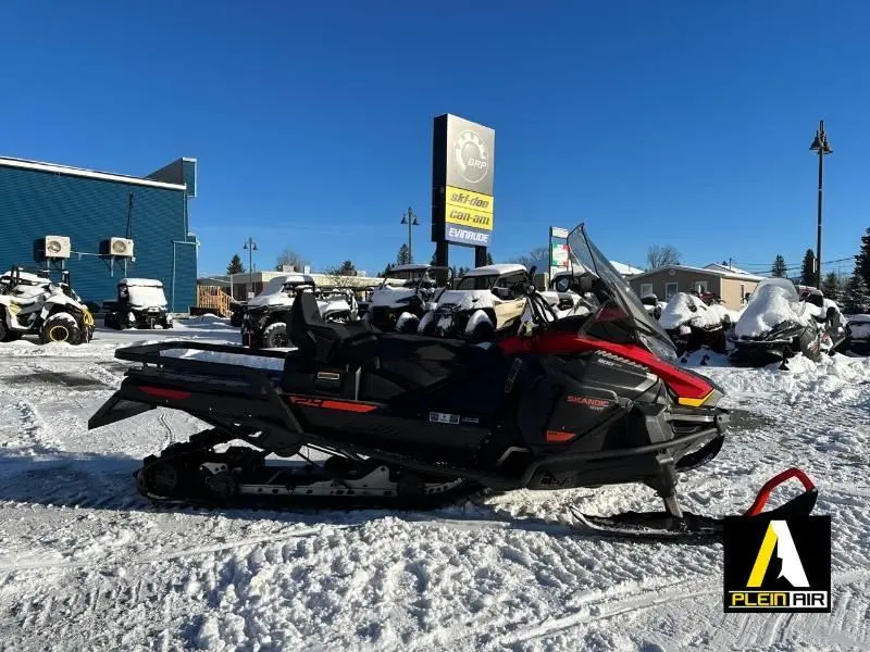 Ski-Doo skandic swt 900 ace 2022