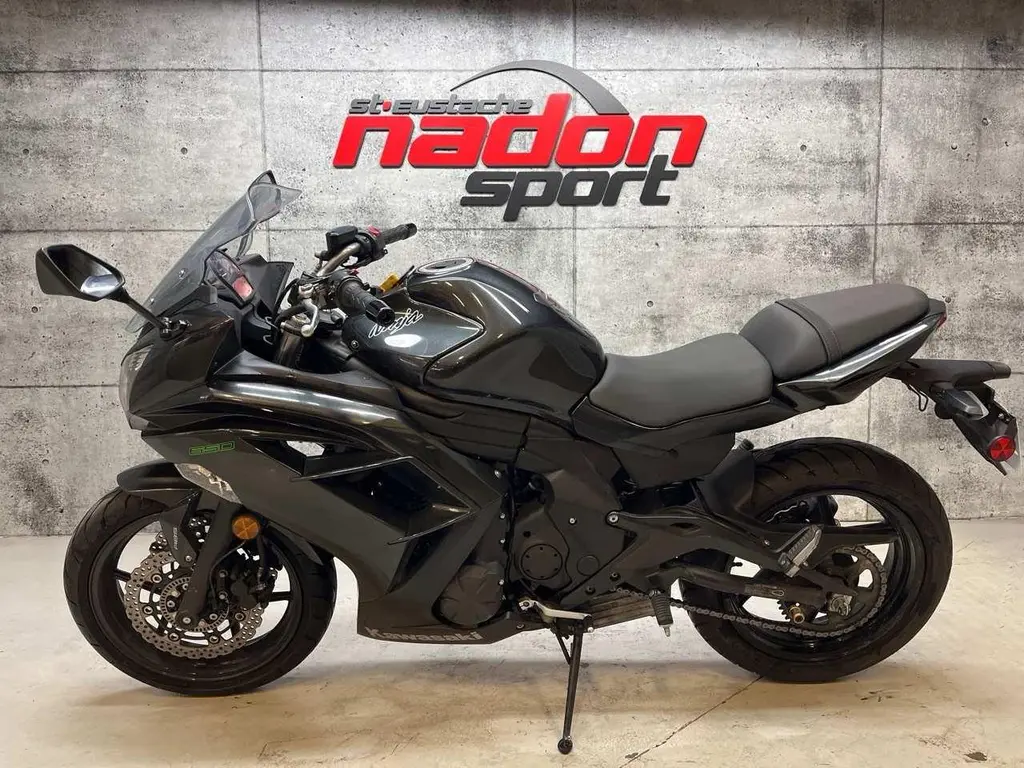 Kawasaki NINJA 650 2016