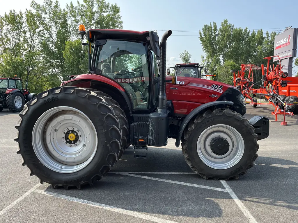 2023 Case IH Puma 185