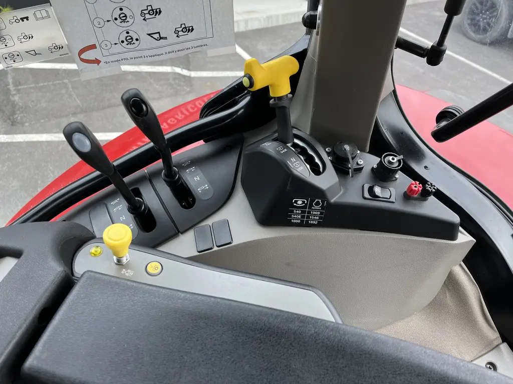 2022 Case IH VESTRUM 130 CVX