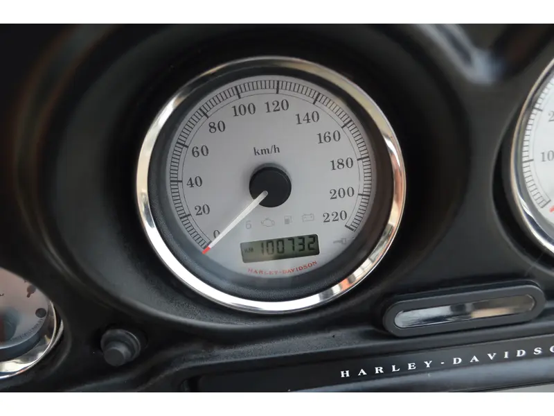 2009 Harley-Davidson FLHX