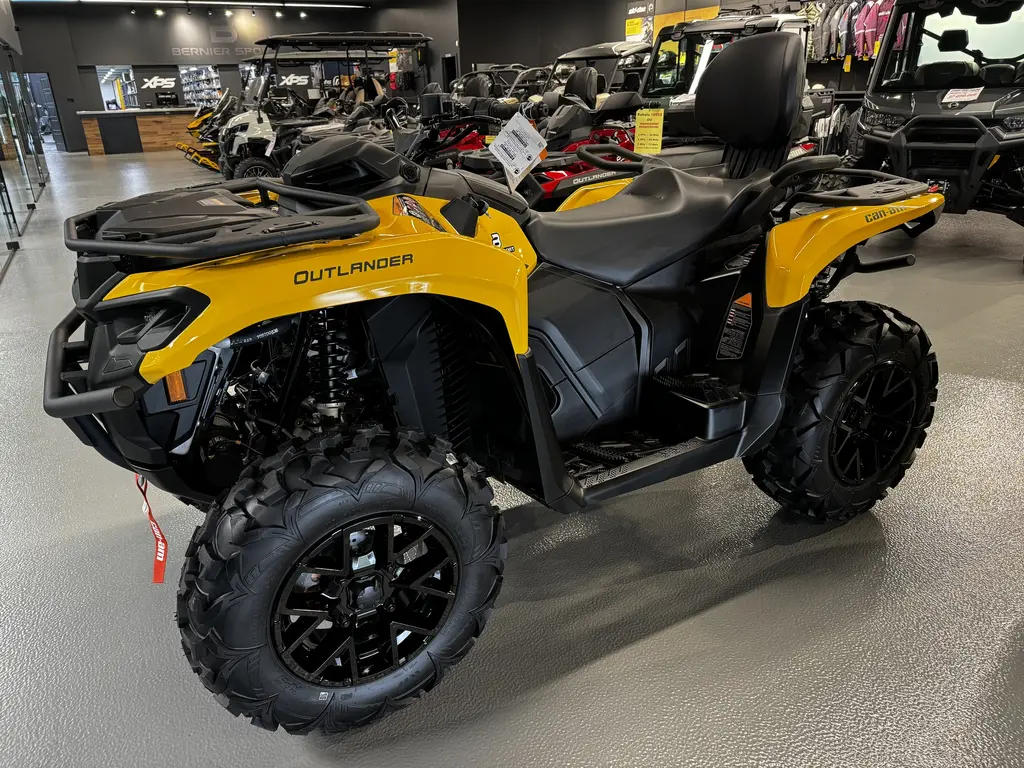 Can-Am VTT 2024 OUTLANDER MAX XT 700 2024