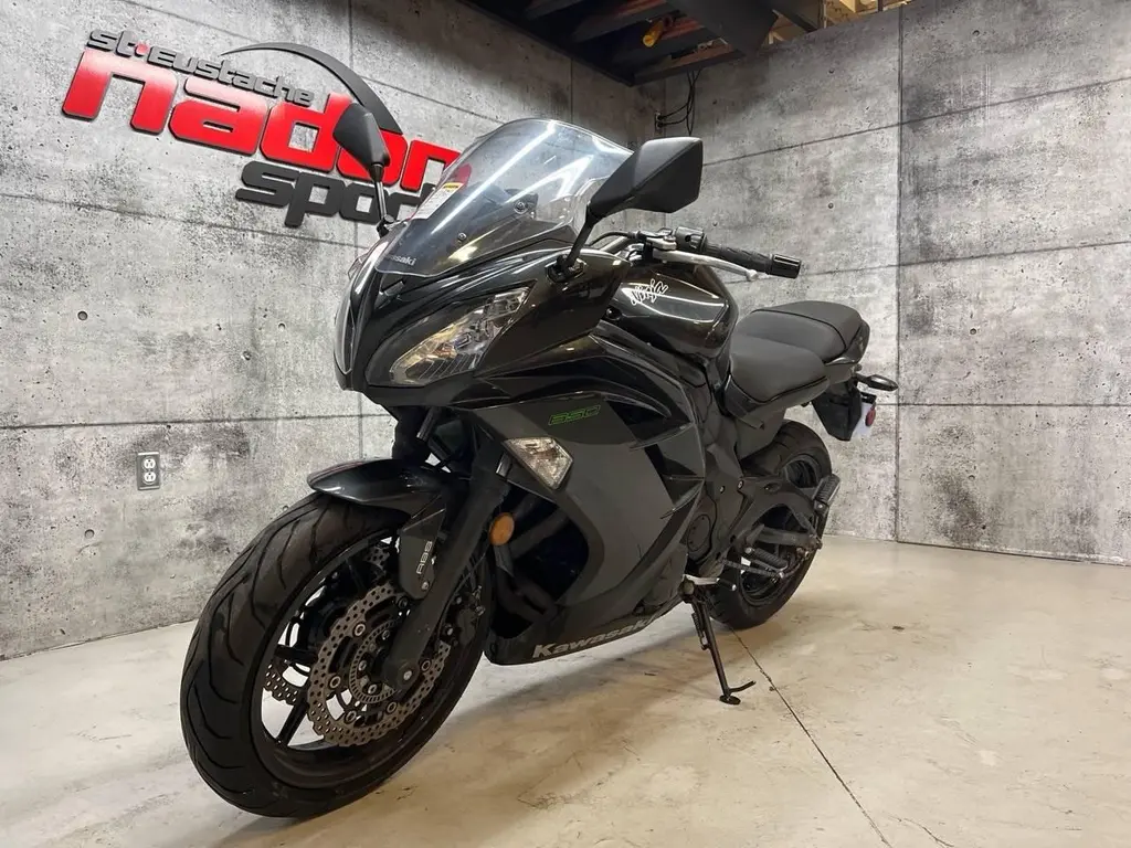 2016 Kawasaki NINJA 650