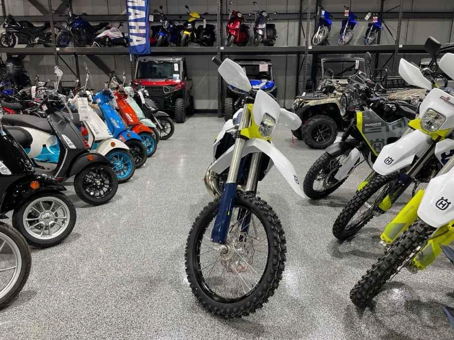 2025 Husqvarna Te 150 alt