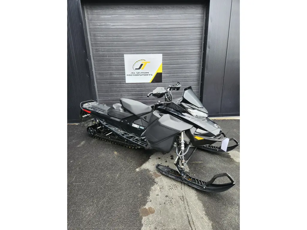 2021 Ski-Doo UGMA - Backcountry 850 E-TEC