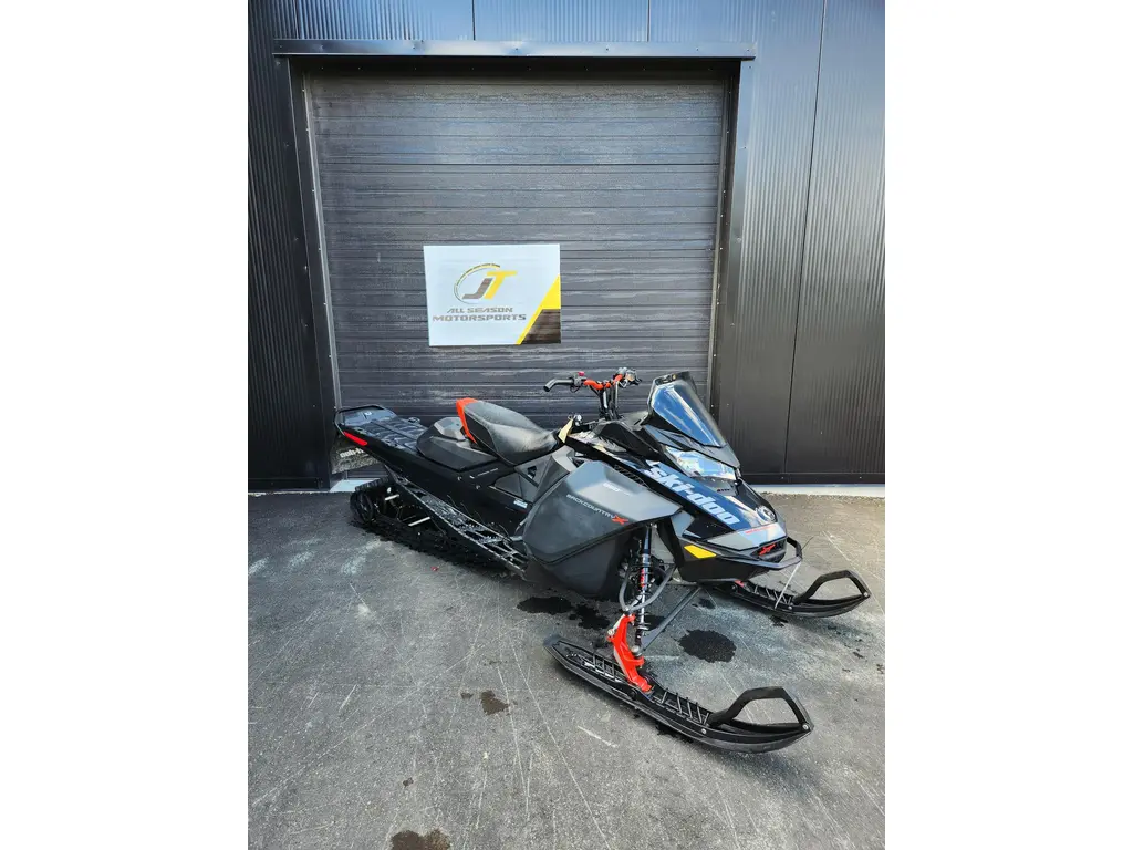 Ski-Doo UXLA Backcountry X 850 E-TEC 2020