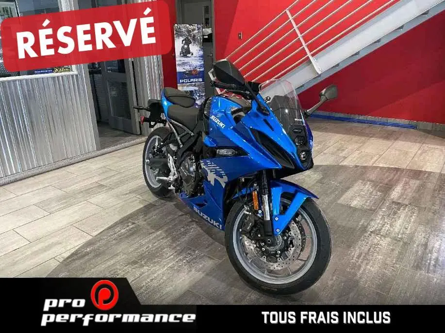 2024 Suzuki GSX-8R 