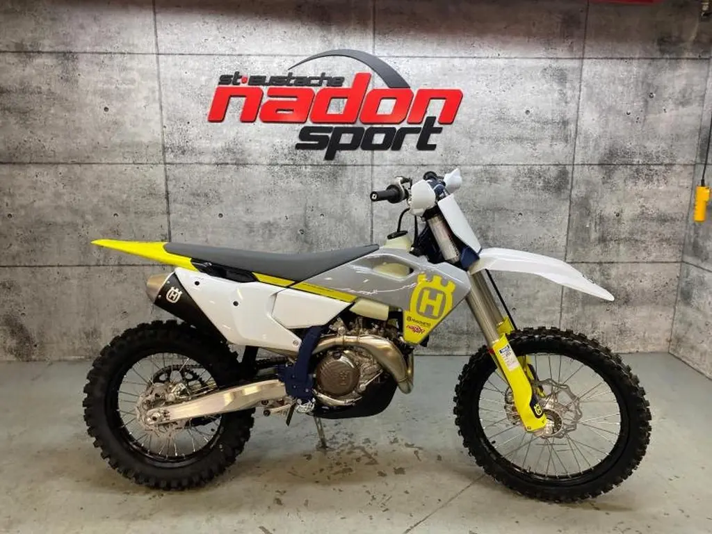 2023 Husqvarna FX 450   (PLUS PROMO DE $300*)