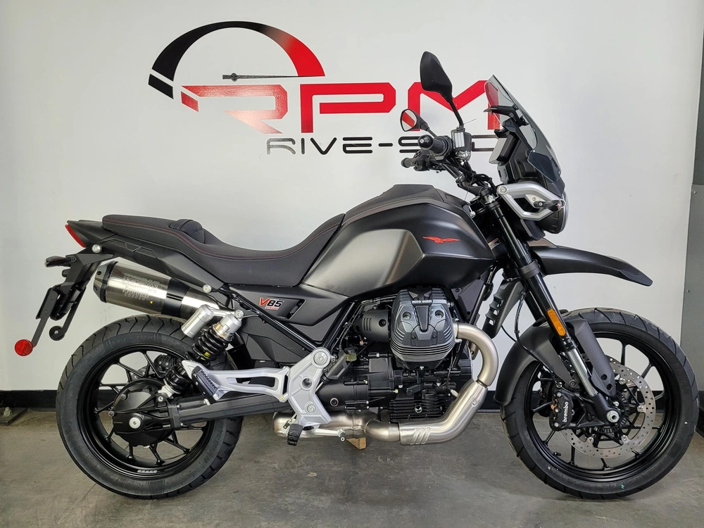 Moto Guzzi V85 Strada 2025 alt