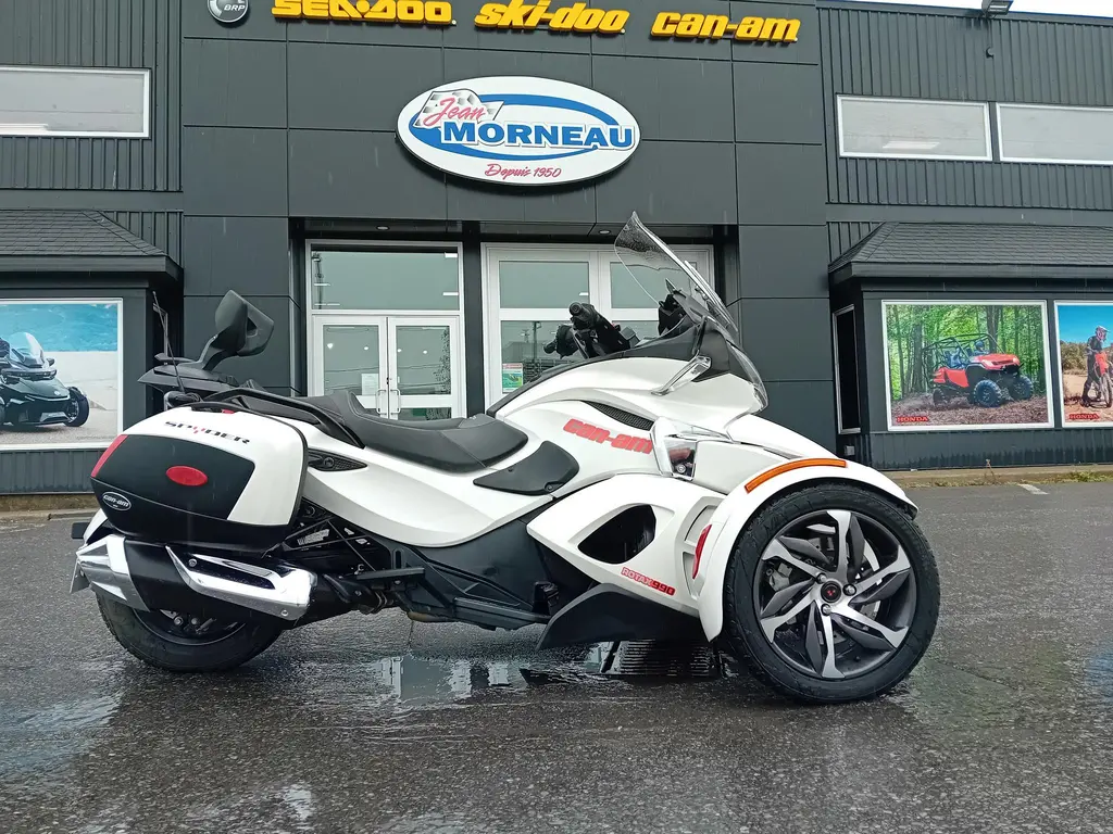 Can-Am SPYDER ST LIMITED 2013