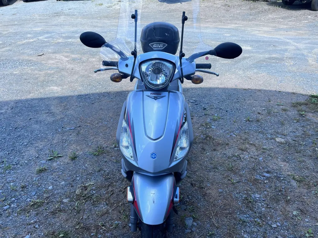 2010 Piaggio 150 FLY