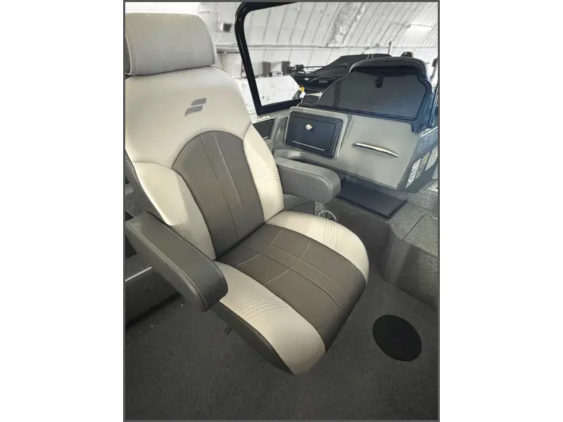 2023 Starcraft Fishmaster 196 DC