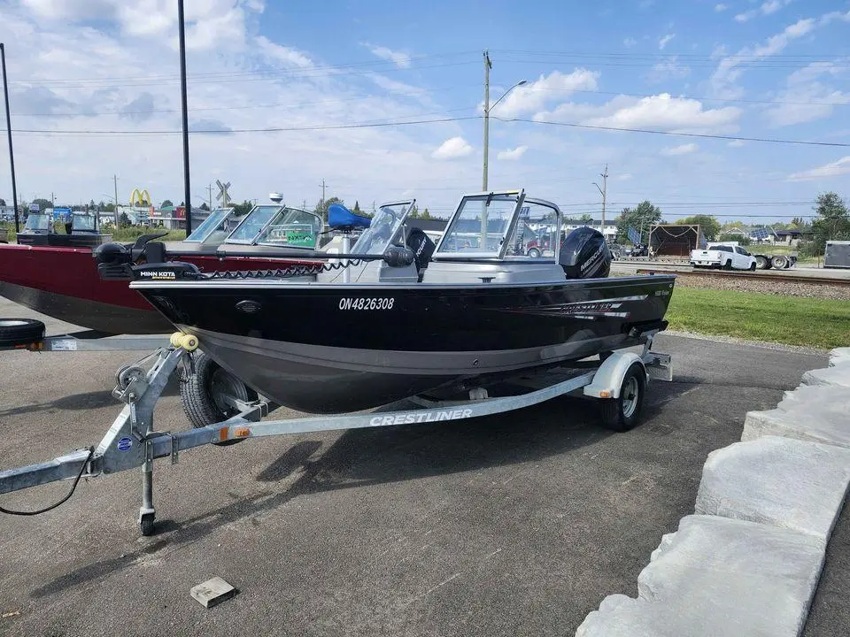 2015 CRESTLINER 1600 VISION FULL WINDSHIELD