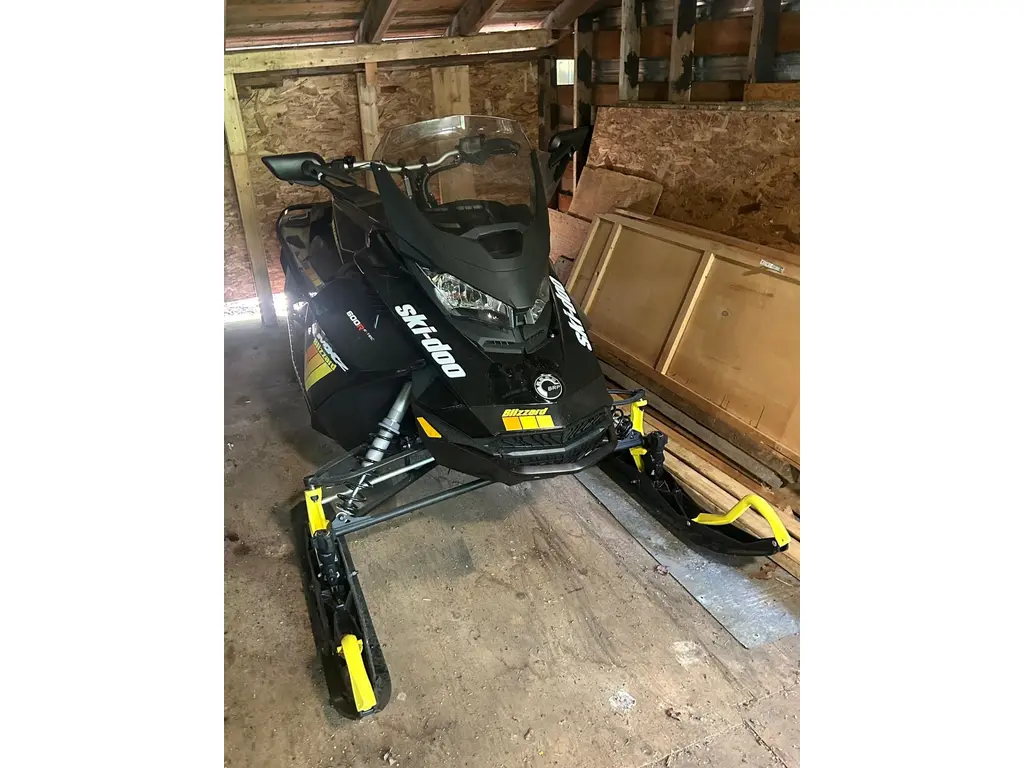 2019 Ski-Doo MXZ BLIZZARD 600R ETEC