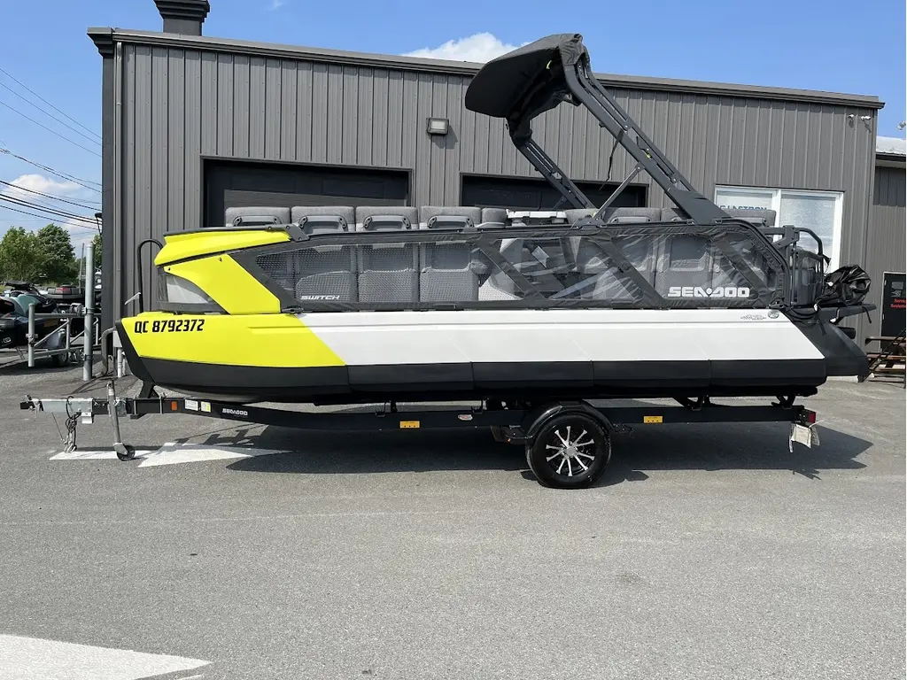 2023 Sea-Doo Switch Cruise 21′ 230hp