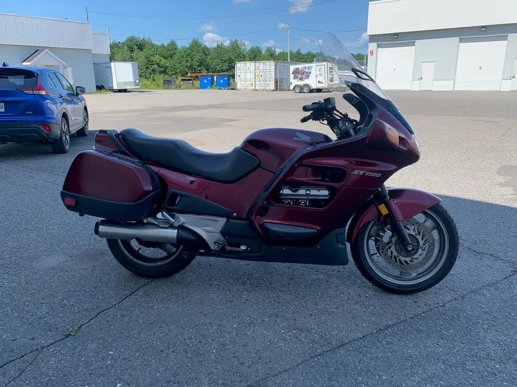 2000 Honda ST1100