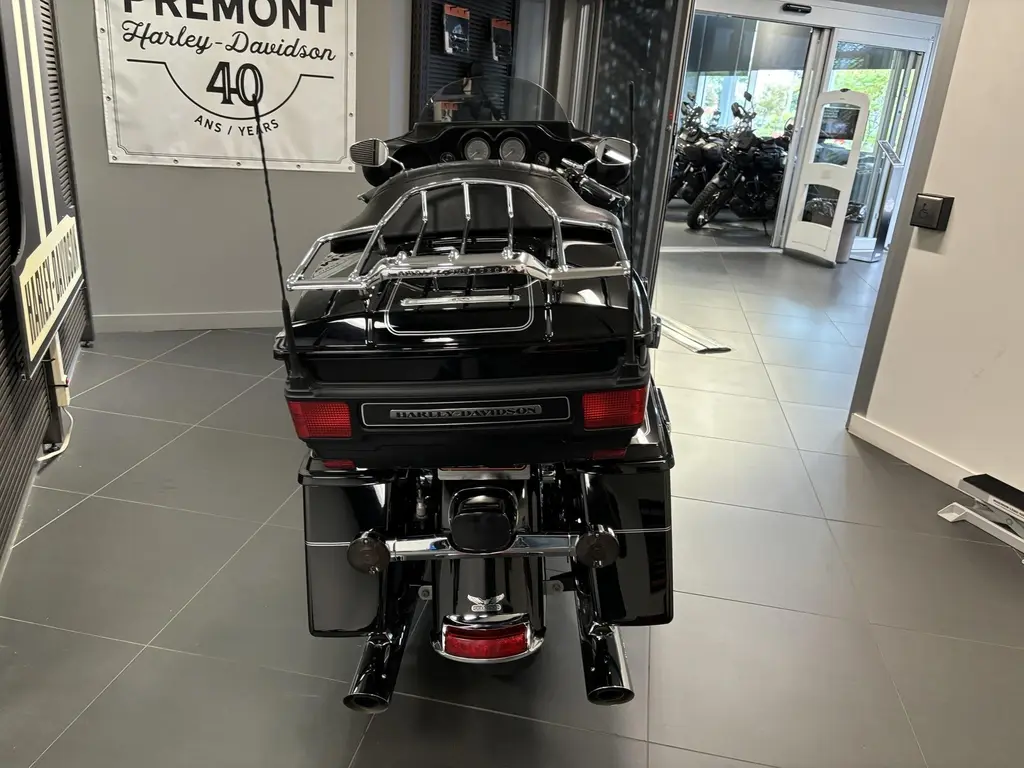 Harley-Davidson FLHTCU Ultra ClassicFLHTCU 2009