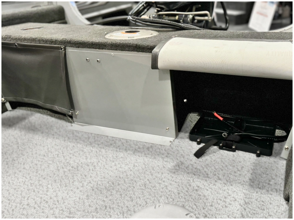 2024 Smoker-craft Pro Angler 161 alt