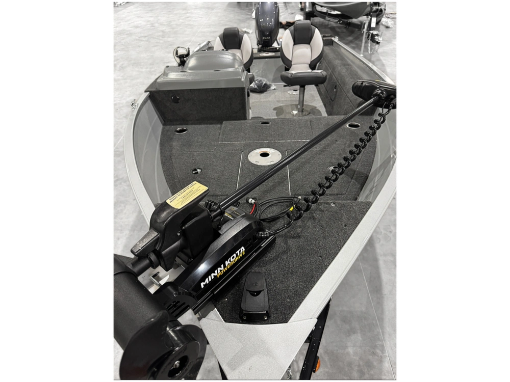 2024 Smoker-craft Pro Angler 161 alt
