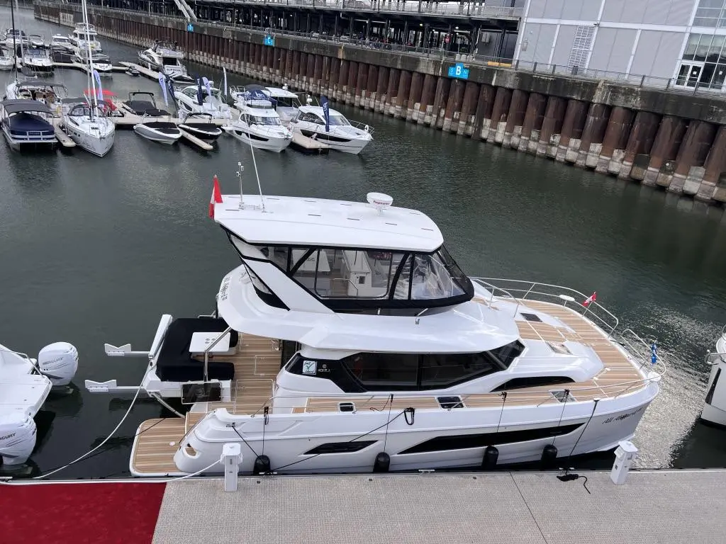 2021 Aquila 44 YACHT 44