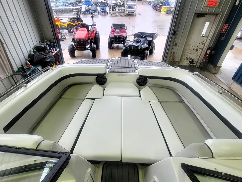 2023 Starcraft SVX 210 IO