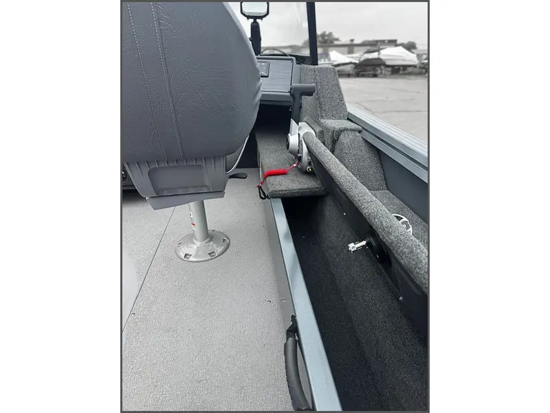 2023 Starcraft Storm 166 DC Pro