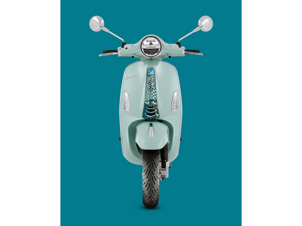 2025 Vespa Primavera 50 Batik alt