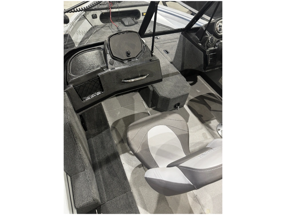 2023 Smoker-craft Excursion 176 Dc Pro alt