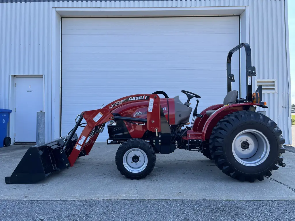 Case IH Farmall 2022 - 40A