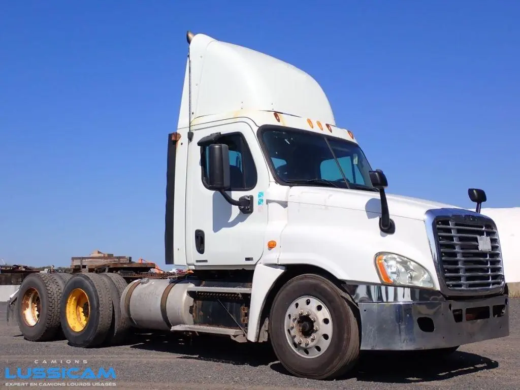 2012 Freightliner CASCADIA