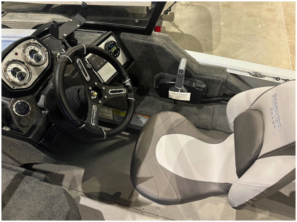 2023 Smoker-craft Excursion 176 Dc Pro alt